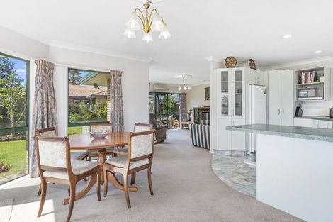 Photo of property in 10 James Henry Avenue, Papamoa Beach, Papamoa, 3118