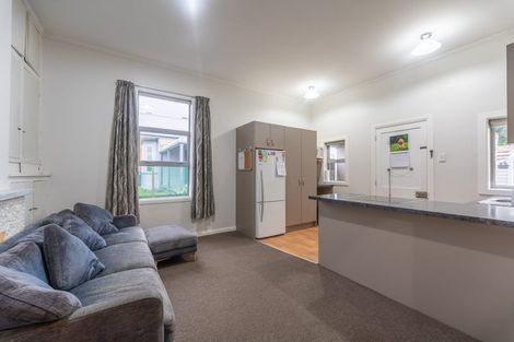 Photo of property in 313 Church Street, West End, Timaru, 7910