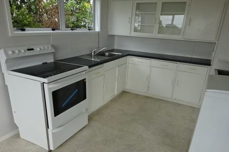 Photo of property in 83 Tiri Road, Tindalls Beach, Whangaparaoa, 0930