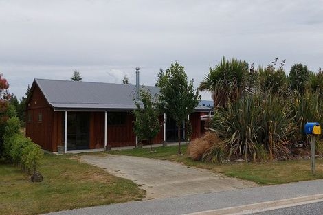 Photo of property in 5 Charles Court, Lake Hawea, Wanaka, 9382
