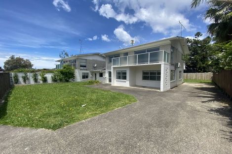 Photo of property in 1/36 Sandiacre Way, Browns Bay, Auckland, 0630