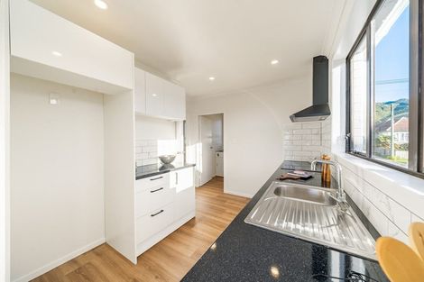 Photo of property in 17 Cleland Crescent, Naenae, Lower Hutt, 5011