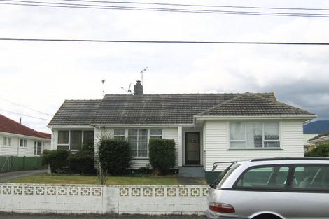 Photo of property in 7 Massey Street, Elderslea, Upper Hutt, 5018