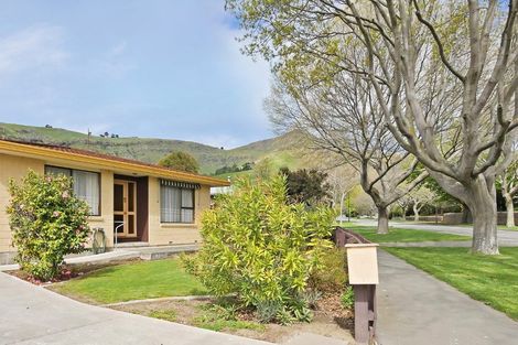 Photo of property in 2/32 Station Road, Heathcote Valley, Christchurch, 8022