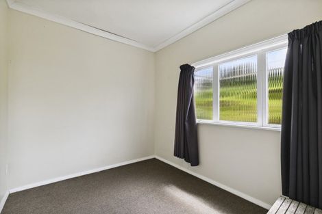 Photo of property in 109 Black Rock Road, Newlands, Wellington, 6037