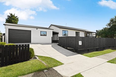 Photo of property in 12 Lloyd Drive, Nawton, Hamilton, 3200