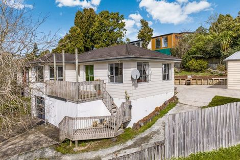 Photo of property in 10 Glucina Place, Glen Eden, Auckland, 0602