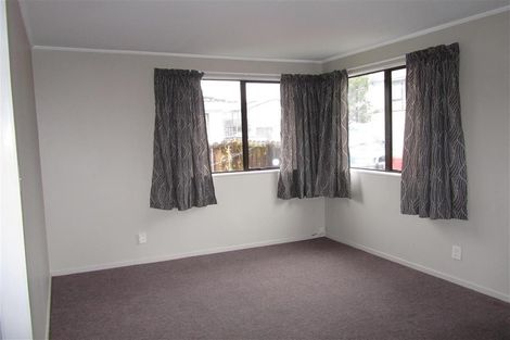 Photo of property in 4/1 Rebecca Rise, Weymouth, Auckland, 2103