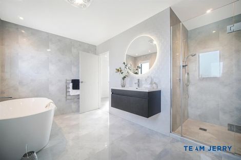 Photo of property in 22 Laquinta Place, Flat Bush, Auckland, 2019