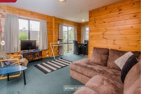 Photo of property in 42a Rimu Street, New Lynn, Auckland, 0600