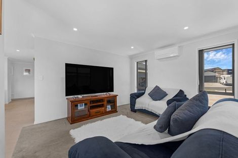 Photo of property in 36 Harriet Johnston Drive, Pokeno, 2402