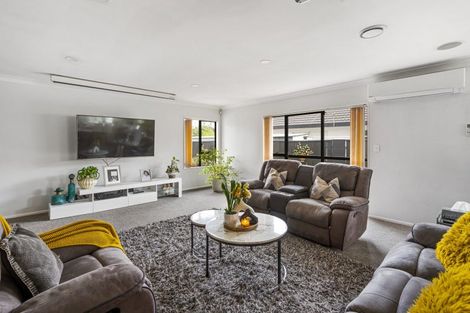 Photo of property in 18 Bucksburn Place, Greenmeadows, Napier, 4112