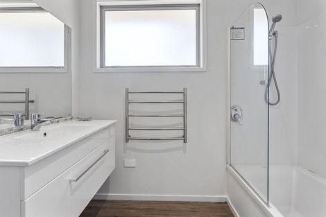 Photo of property in 32 Park Terrace, Waikuku Beach, 7473