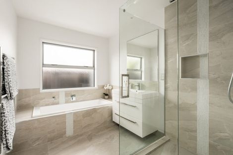 Photo of property in 1330b Papamoa Beach Road, Papamoa Beach, Papamoa, 3118