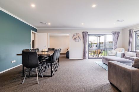 Photo of property in 75 Pharazyn Street, Feilding, 4702