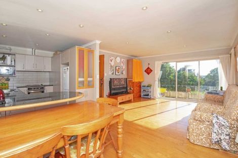 Photo of property in 77 Macleans Road, Bucklands Beach, Auckland, 2014