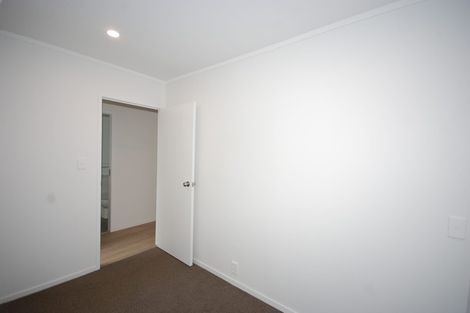 Photo of property in 2 Pohutukawa Place, Ellerslie, Auckland, 1051