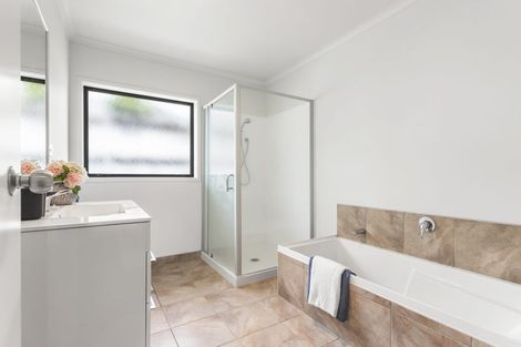 Photo of property in 36 Ranchod Terrace, Pukekohe, 2120