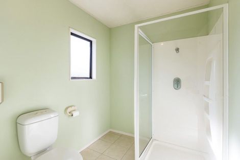 Photo of property in 17 Howell Road, Paraparaumu Beach, Paraparaumu, 5032