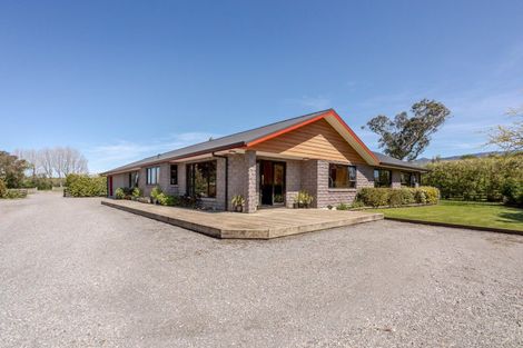 Photo of property in 569 Laws Road, Dannevirke, 4972