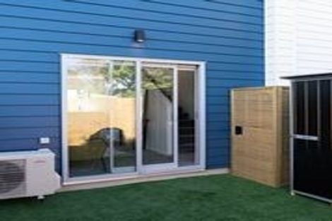 Photo of property in 11/8 Yeovil Road, Te Atatu Peninsula, Auckland, 0610