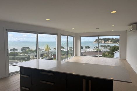 Photo of property in 18 Zita Avenue, Matakatia, Whangaparaoa, 0930