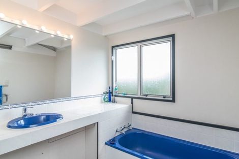 Photo of property in 30 Mahana Road, Paraparaumu Beach, Paraparaumu, 5032