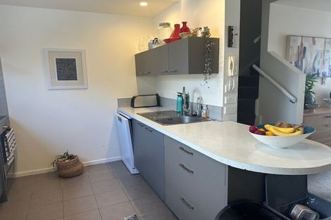 Photo of property in 4/464 Adelaide Road, Berhampore, Wellington, 6023