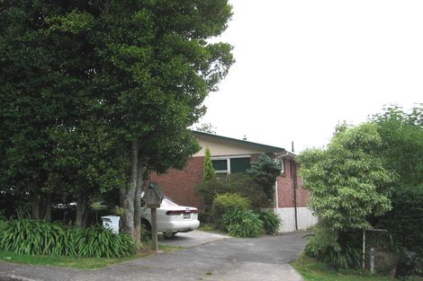 Photo of property in 8a Aplin Place, Birkdale, Auckland, 0626