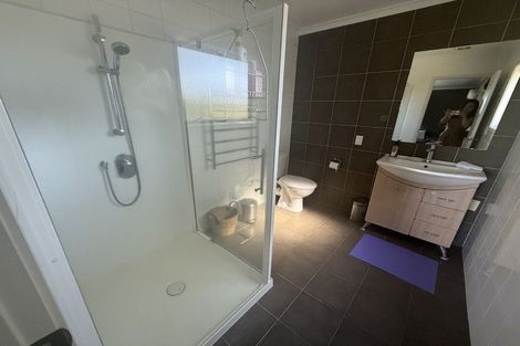 Photo of property in 8 Pah Road, Cockle Bay, Auckland, 2014