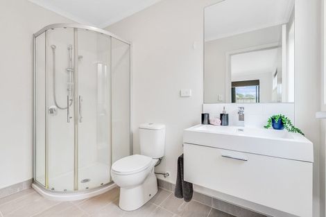 Photo of property in 28 North Ridge Drive, Rototuna North, Hamilton, 3210