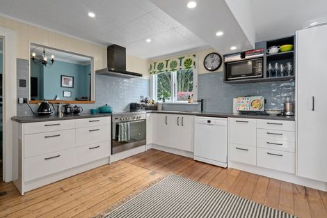 Photo of property in 15 Hamilton Road, Cambridge, 3434