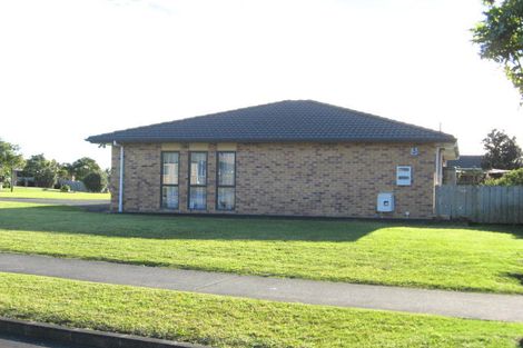 Photo of property in 34 Tington Avenue, Wattle Downs, Auckland, 2103