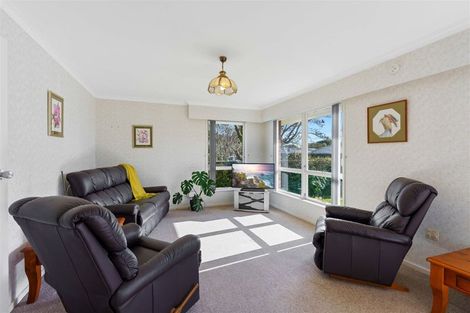 Photo of property in 2 Leybourne Avenue, Waikanae, 5036