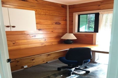 Photo of property in 11 Kereru Grove, Greenhithe, Auckland, 0632