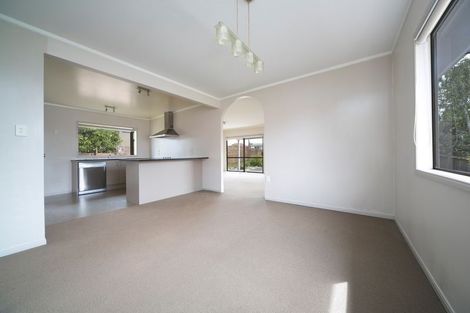 Photo of property in 1a Armagh Road, Blockhouse Bay, Auckland, 0600