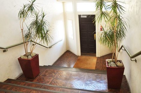 Photo of property in 5/37 Majoribanks Street, Mount Victoria, Wellington, 6011