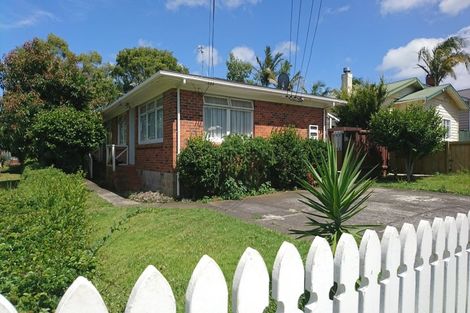 Photo of property in 1/12 Huapai Street, Onehunga, Auckland, 1061