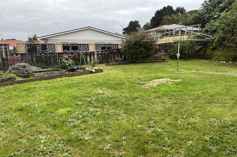 Photo of property in 7 Price Street, Westown, New Plymouth, 4310