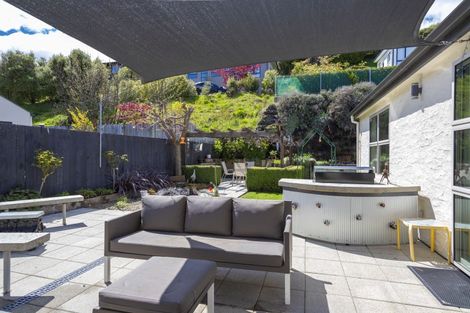 Photo of property in 11 Mcdonnell Road, Arrowtown, 9302