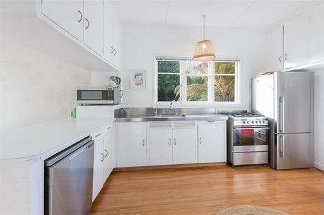 Photo of property in 34 Martin Street, Monaco, Nelson, 7011