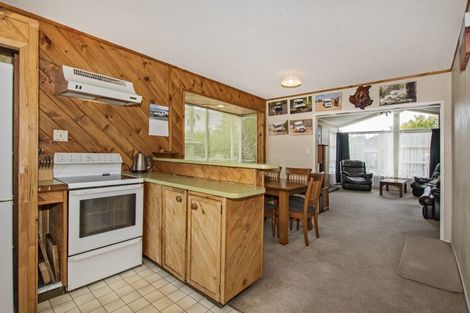 Photo of property in 16 Ranfurly Place, Te Kamo, Whangarei, 0112