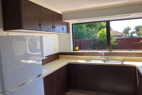 Photo of property in 19 Montclare Avenue, Ilam, Christchurch, 8041