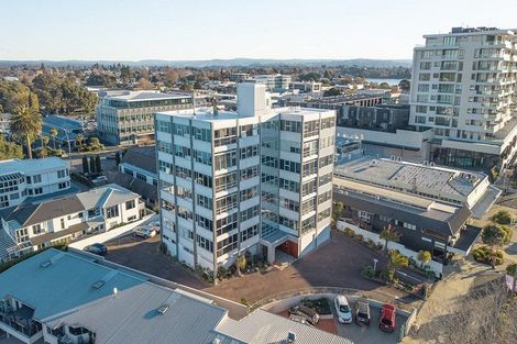 Photo of property in Elizabeth Height Apartments, 8 Elizabeth Street, Tauranga, 3110
