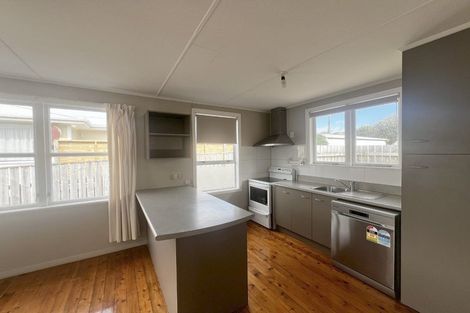 Photo of property in 58 Te Pene Avenue, Titahi Bay, Porirua, 5022