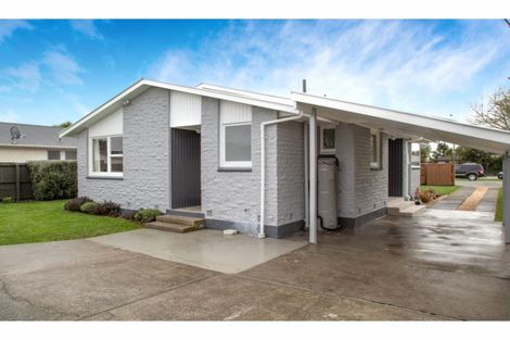 Photo of property in 127 Northcote Road, Northcote, Christchurch, 8052