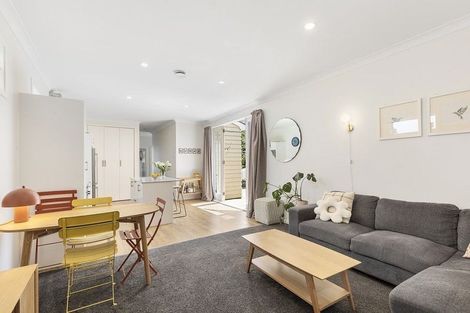 Photo of property in 162 Darlington Road, Miramar, Wellington, 6022