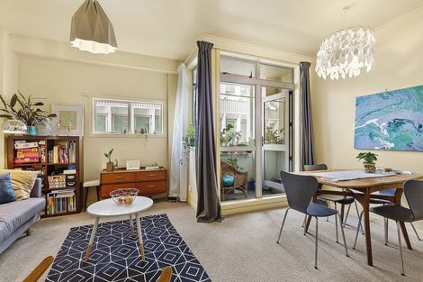 Photo of property in Dixonlane Apartments, 8/7 Feltex Lane, Te Aro, Wellington, 6011
