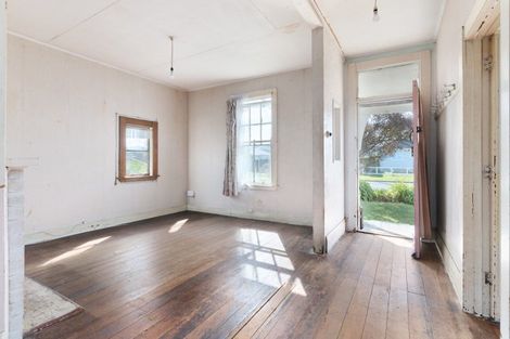 Photo of property in 28 Railway Crescent, Masterton, 5810