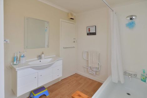 Photo of property in 52 Cridland Street East, Kaiapoi, 7630